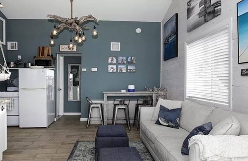 Seaside Heights House | SPECTACULAR VIEWS & AMAZING SUNSETS at this unique SSH/Ortley waterfront rental