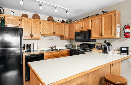 Two Harbors House | Spectacular view Lake Superior. Spacious Lakehome on lakeshore, unit #99.