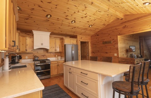 Maple City House | SPECTACULAR VIEWS - Glen Lake, Lake MI, Sleeping Bear Point, Glen Arbor getaway
