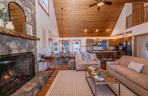 Bryson City Cabin | Spectacular views minutes from Bryson City, fire pit and brand new hot tub!