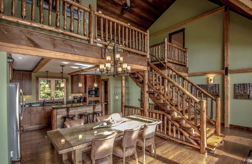 Intervale House | Spectacular Views, Private Estate Staycation