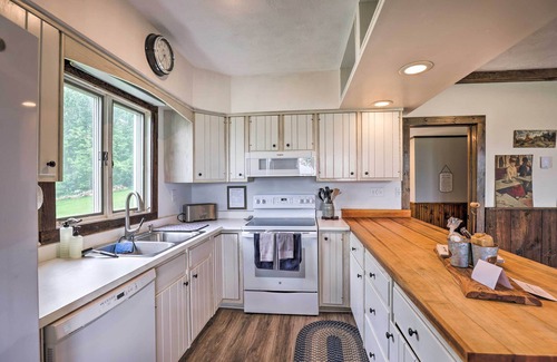 Bluff Point House | Spectacular Views w/Deck, Fire Pit, & Game Room!