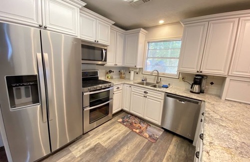 South Toledo Bend House | Spectacular Waterfront - 144+ 10 Star reviews!