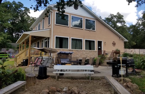 Lake Worth House | Spectacular Waterfront Lake House 8 Miles NW of Downtown Fort Worth!