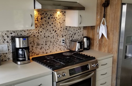Anacortes House | Spectacular Waterfront Home – Family Friendly – Deception Pass/Anacortes