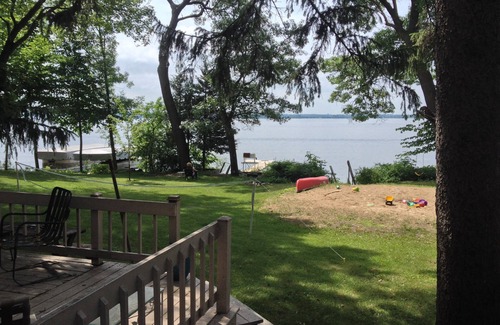 Green Lake Cottage | Spectacular Waterfront Cottage On Beautiful Green Lake. Perfect For Families!