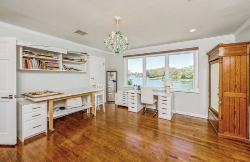 Mamaroneck House | Spectacular Waterfront Summer Rental: Stunning Views, Pool, Hot tub, Gym & Dock