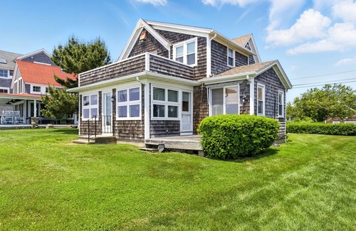 Westbrook Center House | Spectacular Waterfront home waiting for you.
