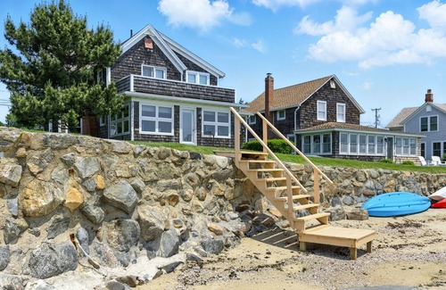 Westbrook Center House | Spectacular Waterfront home waiting for you.
