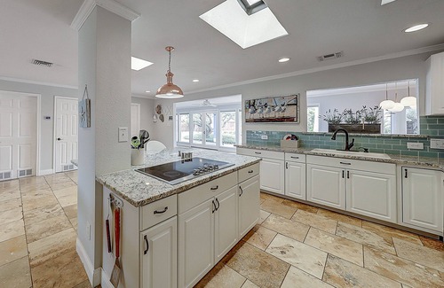 Rockport House | Spectacular waterfront estate with private pool, pool spa, fast WiFi, AC, & dock
