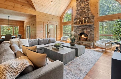 Avery Creek House | Spectacular Wooded Retreat, Close to Asheville!