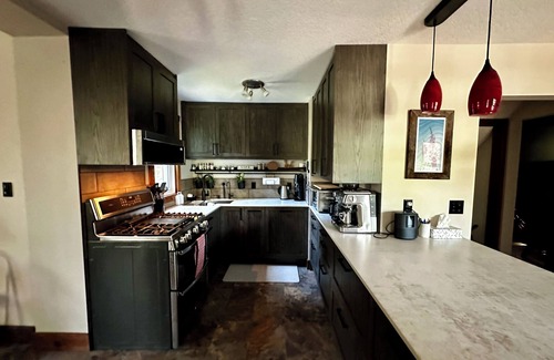 Millarville Cabin | Spectacular woodland retreat on 4.5 acres