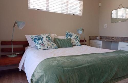 Beacon Bay Apartment | Spekboom Cottage