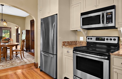 Waynesville House | Spellbound Cottage just off of Main Street Waynesville