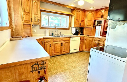 Conesus Cottage | Spencer Lakeside Retreat on Conesus Lake!
