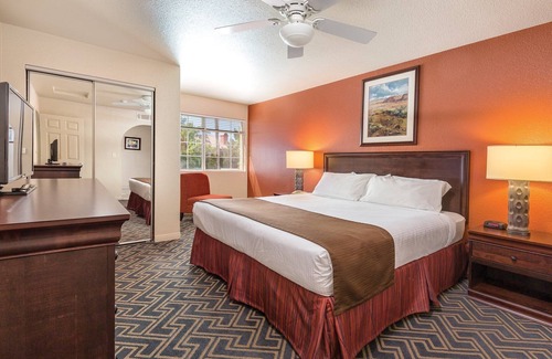 Paradise Resort | Spencer St Resort 2bdr