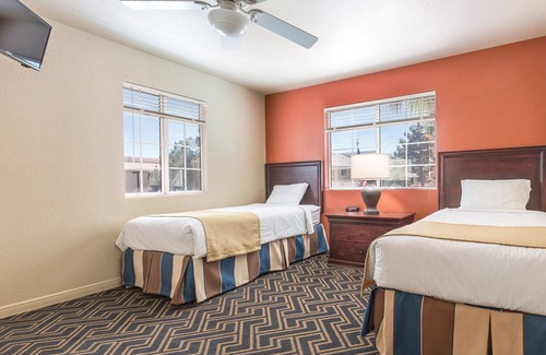 Paradise Resort | Spencer St Resort 2bdr