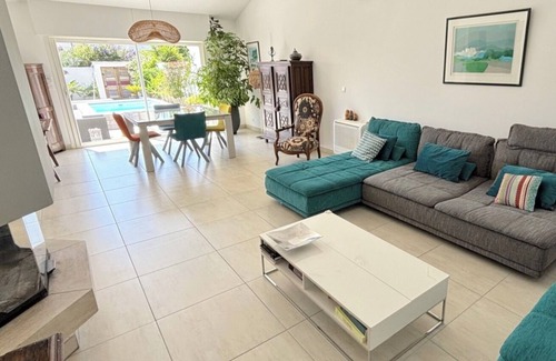 Carnon-Plage Villa | Spend a family vacation 2 steps from the beach, detached house + pool