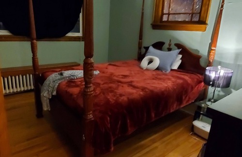 New Victoria Bed & Breakfast | Spend a night or week in a former convent.hot tub included!