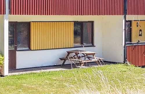 Paulistrom Apartment | Spend a quiet vacation with your loved ones in this beautiful vacation apartment with terrace.
