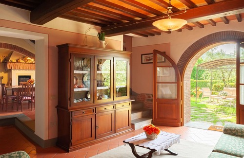 Pescia Villa | Spend a recovering staying immersed in the green Tuscany hills