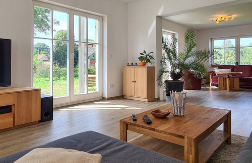 Mecklenburgische Kleinseenplatte Apartment | Spend a relaxing vacation in this beautiful apartment with proximity to nature and several activitie