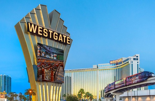 Winchester Hotel | Spend Cowboy Christmas at the Luxurious Westgate Las Vegas