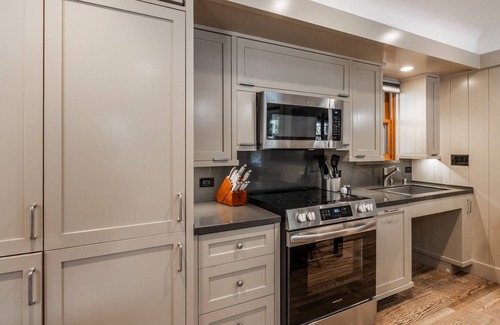 Homewood Cottage | Spend Summer with Us! Accessible Cottage Near Lake and Ski Resort with Two Covered Porches
