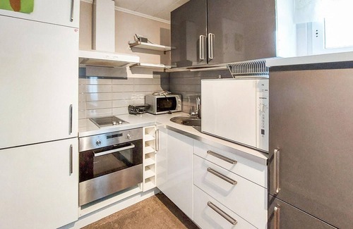 Billesholm House | Spend wonderful vacations in this vacation home with outdoor pool and jacuzzi