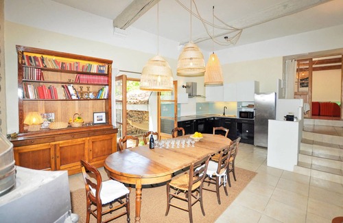 Tautavel House | Spend your vacation in this spacious vacation oasis with swimming pool in Tautavel.