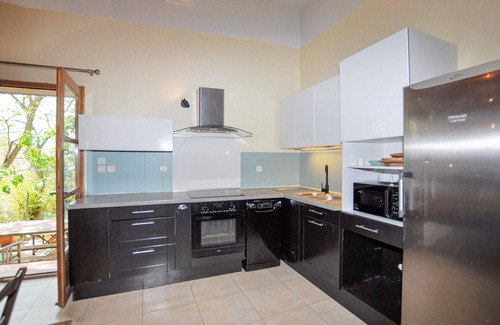 Tautavel House | Spend your vacation in this spacious vacation oasis with swimming pool in Tautavel.