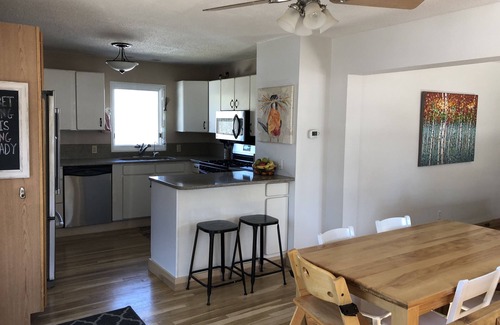 Rapid City House | Spend your vacation on Easy Street