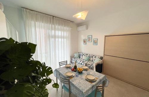 Albenga Apartment | Spiaggia a 400m e AC, Brezza di Mare