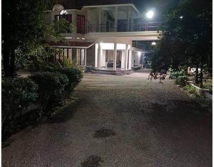 Andhakaranazhy House | Spice garden retreat