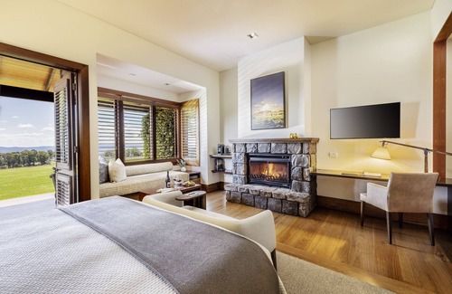 Shire of Warwick Hotel | Spicers Peak Lodge