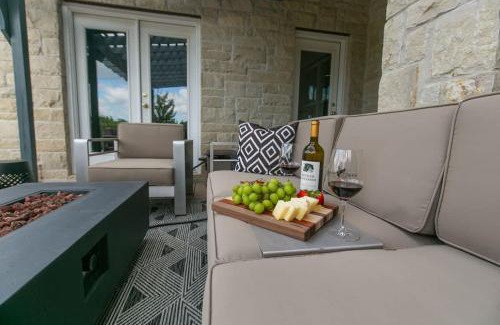 Spicewood House | Spicewood Lodge w/Pool, HotTub