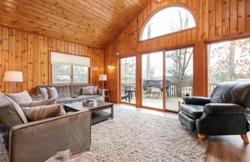 Mayfield House | Spider Lake Oasis Beach Fire Pit Dock Private Fishing