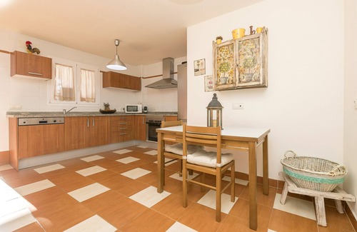 Guadiaro House | SPIKES - Large apartment in resort with shared pool close to the beach - Free Wifi