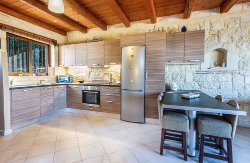 Spilia House | SpiliaInn Chania