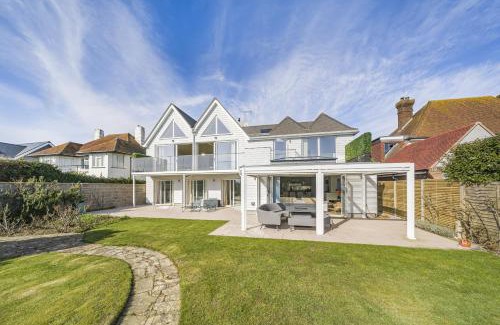 Ewhurst Green House | Spindrift - stunning beachfront residence