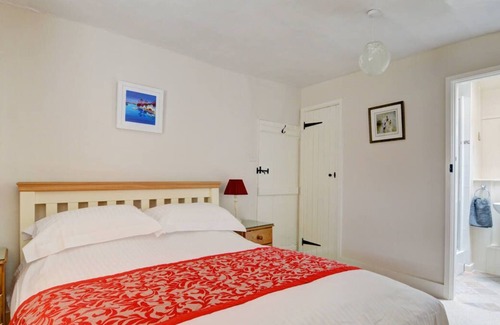 Beaminster House | Spinners Hatch in Beaminster