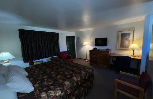 Baraboo Hotel | Spinning Wheel Motel