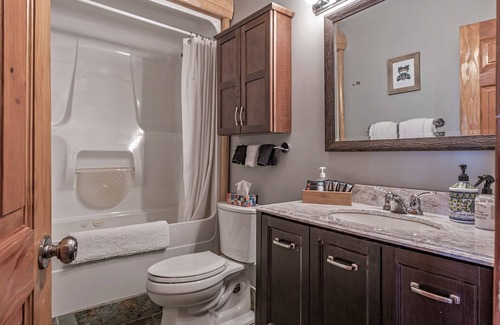 Vernon Bed & Breakfast | Spirit Lodge at Silverstar
