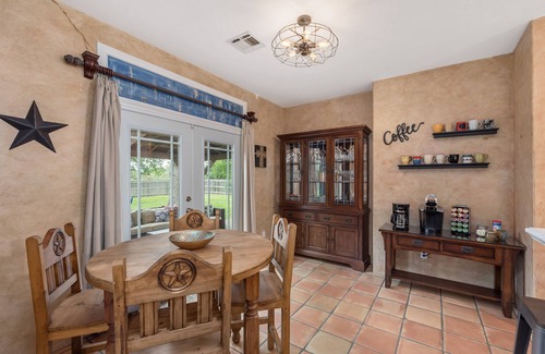 Country Club Estates House | Spirit of Aggieland⭐️Voted#1 Game Day House🏈Huge Yard-GameRoom-<1Mile to Campus