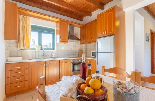 Fragkokastello Villa | Spiros Beach Villa - Two Bedroom Villa, Sleeps 5