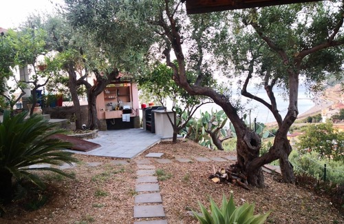 Piraino Apartment | Spisidda House - Lipari Studio - Near Gioiosa Marea