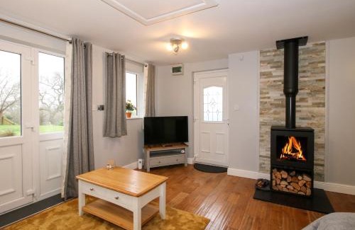 Sugnall House | Spitfire Lodge