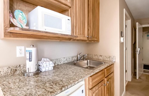 West Panama City Beach Apartment | Splash Resort West 3