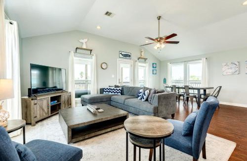 Jamaica Beach House | Splash Soak and S'mores: Your Bayside Getaway Awaits
