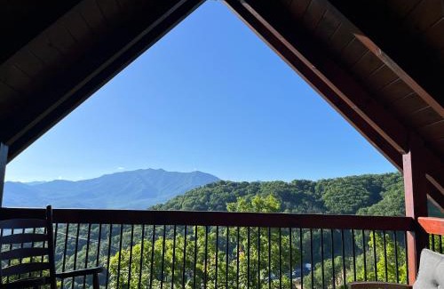 Chalet Village Ski Chalet | Splashtacular: Indoor Pool~Gorgeous Views~HotTub~GameRoom~Resort